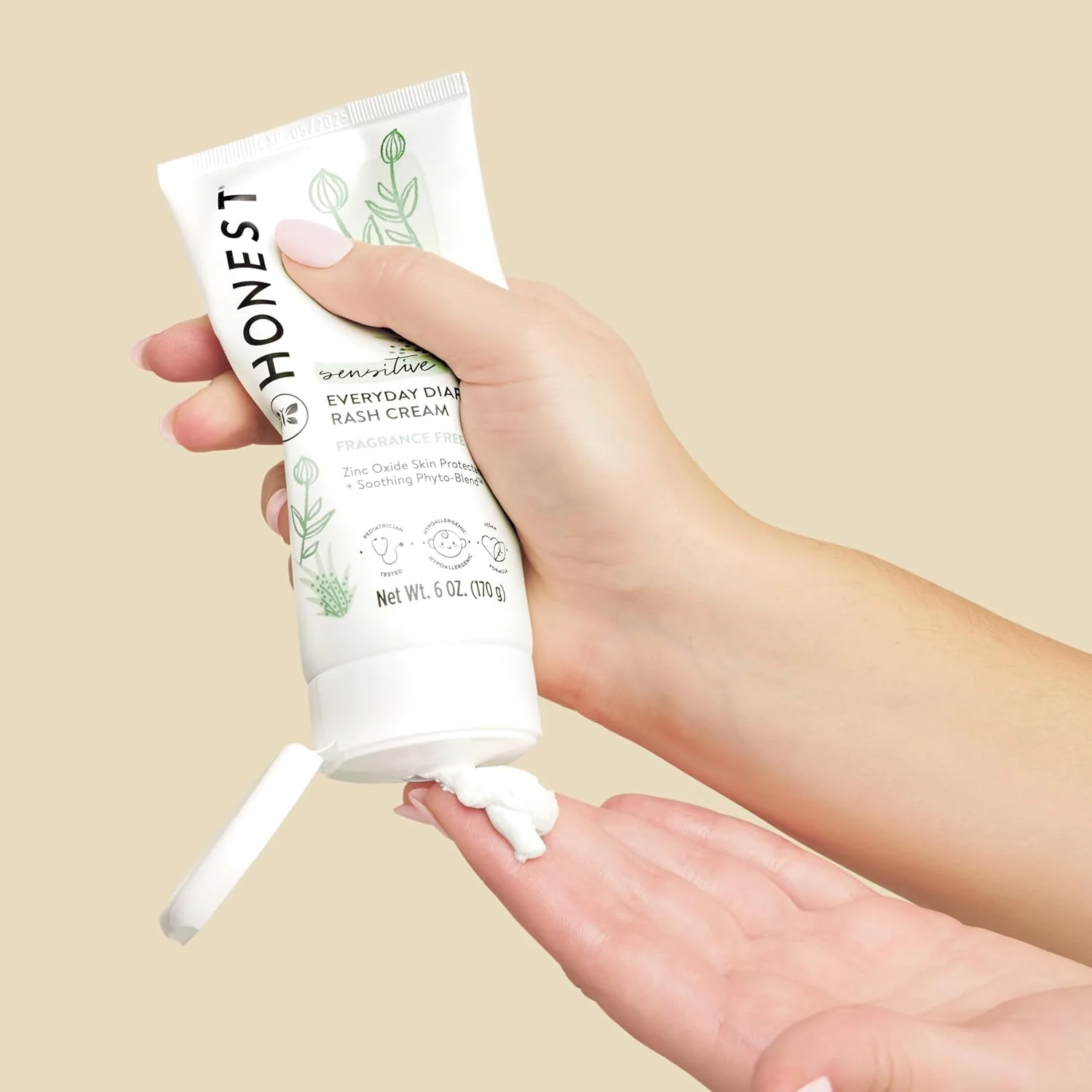 The Honest Company Diaper Rash Cream - Calming Zinc Oxide, NEA Recognized, Hypoallergenic - 2.5oz - Image 3