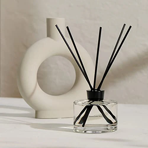 Maison Louis Marie Home Diffuser - Romantic Sandalwood & Cedarwood Aroma, Vegan - 8 fl oz - Image 3